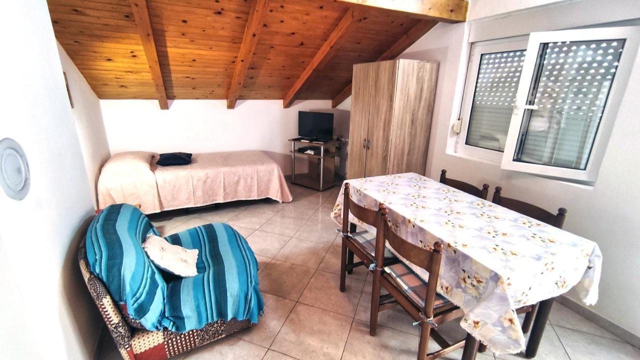 סלינה Apartment Amigo מראה חיצוני תמונה